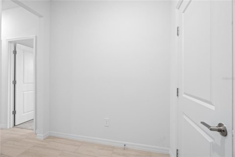 Casa en alquiler en Land O' Lakes, Florida, 3 dormitorios, 138.05 m2 № 2093256 - foto 6