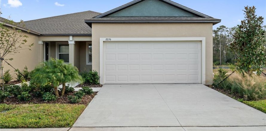 Casa en Land O' Lakes, Florida 3 dormitorios, 138.05 m2 № 2093256