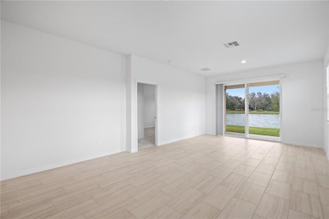 Casa en alquiler en Land O' Lakes, Florida, 3 dormitorios, 138.05 m2 № 2093256 - foto 18