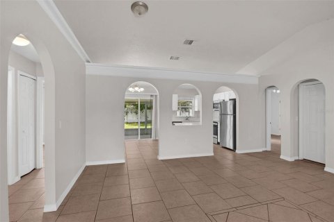 Casa en venta en Kissimmee, Florida, 3 dormitorios, 120.12 m2 № 1801683 - foto 8
