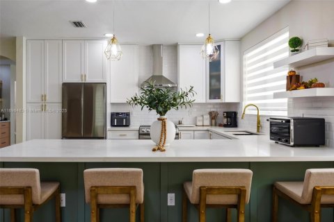Casa en venta en Miami Gardens, Florida, 3 dormitorios, 169.92 m2 № 1950067 - foto 13