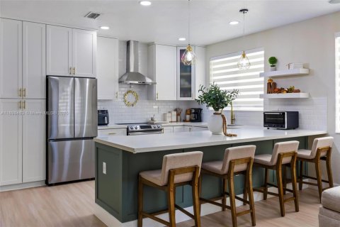 Casa en venta en Miami Gardens, Florida, 3 dormitorios, 169.92 m2 № 1950067 - foto 12