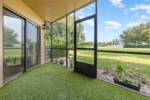 Condo in Orlando, Florida, 2 bedrooms  № 1769317 - photo 22