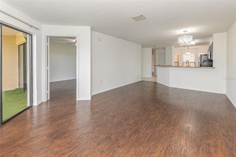 Condo in Orlando, Florida, 2 bedrooms  № 1769317 - photo 10