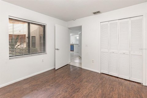 Condo in Orlando, Florida, 2 bedrooms  № 1769317 - photo 17