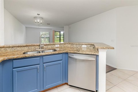 Condo in Orlando, Florida, 2 bedrooms  № 1769317 - photo 14