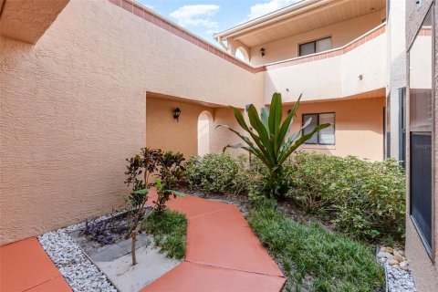 Condo in Orlando, Florida, 2 bedrooms  № 1769317 - photo 5