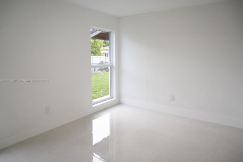 House in Homestead, Florida 3 bedrooms, 123.93 sq.m. № 1857271 - photo 15