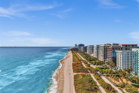 Copropriété à louer à Surfside, Floride: 1 chambre, 84.08 m2 № 2255619 - photo 26