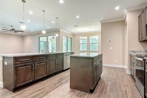 House in Orlando, Florida 4 bedrooms, 271.92 sq.m. № 2217314 - photo 22