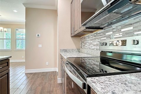 House in Orlando, Florida 4 bedrooms, 271.92 sq.m. № 2217314 - photo 20
