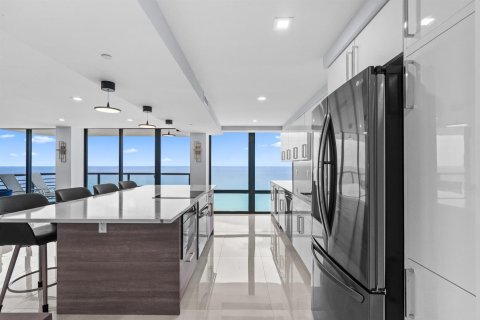 Copropriété à vendre à Boca Raton, Floride: 2 chambres, 141.77 m2 № 2407627 - photo 6