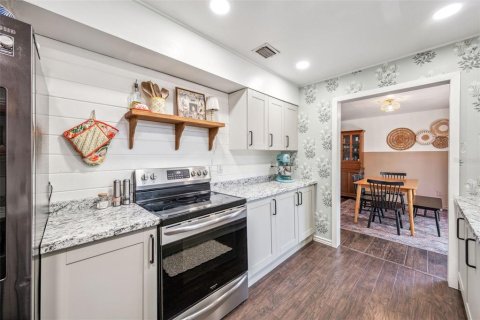 Casa en venta en Orlando, Florida, 3 dormitorios, 154.5 m2 № 1666244 - foto 12