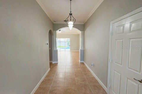 Villa ou maison à vendre à Winter Haven, Floride: 5 chambres, 236.81 m2 № 2416878 - photo 2
