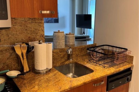 Copropriété à louer à Miami, Floride: 2 chambres, 119.84 m2 № 1646886 - photo 25