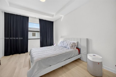 Townhouse in Homestead, Florida 3 bedrooms, 157.47 sq.m. № 2038203 - photo 25