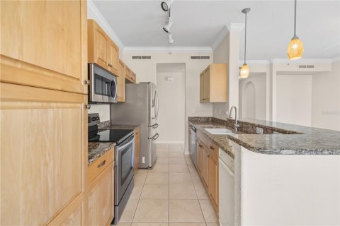 Condo in Venice, Florida, 2 bedrooms  № 2227948 - photo 22