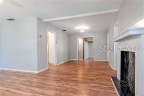 House in Lakeland, Florida 2 bedrooms, 154.96 sq.m. № 1886808 - photo 18