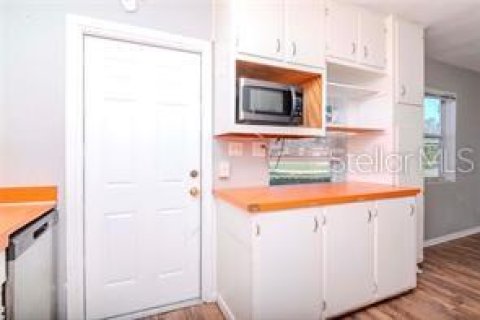 House in Lakeland, Florida 2 bedrooms, 154.96 sq.m. № 1886808 - photo 20