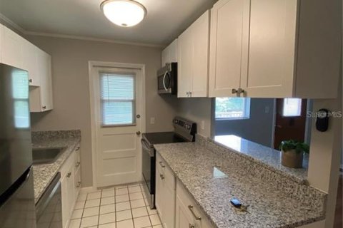 Condo in Orlando, Florida, 1 bedroom  № 1869325 - photo 7