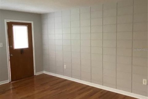 Condo in Orlando, Florida, 1 bedroom  № 1869325 - photo 4