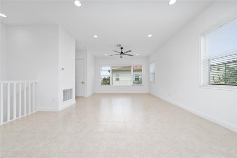 Townhouse in Orlando, Florida 3 bedrooms, 158.68 sq.m. № 1792802 - photo 10