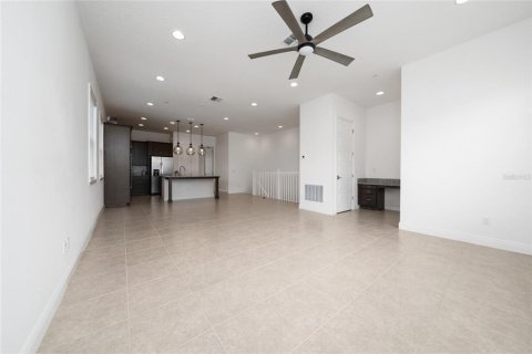 Townhouse in Orlando, Florida 3 bedrooms, 158.68 sq.m. № 1792802 - photo 9