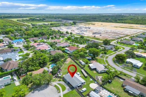House in Homestead, Florida 3 bedrooms, 146.79 sq.m. № 1786996 - photo 27