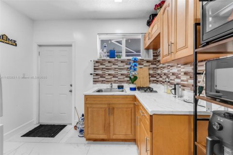 House in Homestead, Florida 3 bedrooms, 146.79 sq.m. № 1786996 - photo 19