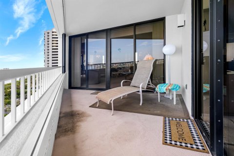 Condo in Riviera Beach, Florida, 2 bedrooms  № 2176405 - photo 20