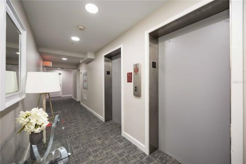 Copropriété à vendre à Longboat Key, Floride: 2 chambres, 130.9 m2 № 1900797 - photo 7
