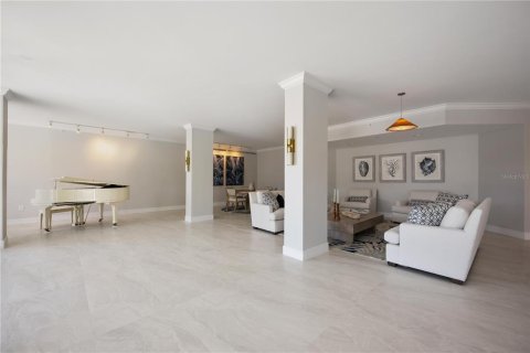Copropriété à vendre à Longboat Key, Floride: 2 chambres, 130.9 m2 № 1900797 - photo 6