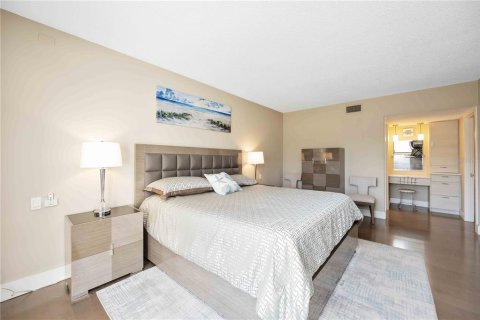 Copropriété à vendre à Longboat Key, Floride: 2 chambres, 130.9 m2 № 1900797 - photo 28
