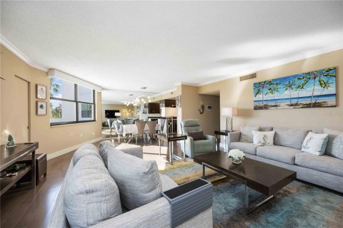 Copropriété à vendre à Longboat Key, Floride: 2 chambres, 130.9 m2 № 1900797 - photo 15