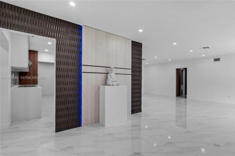 Casa en venta en Pinecrest, Florida, 5 dormitorios, 310.85 m2 № 2000798 - foto 7