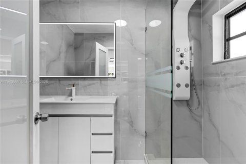 Casa en venta en Pinecrest, Florida, 5 dormitorios, 310.85 m2 № 2000798 - foto 19