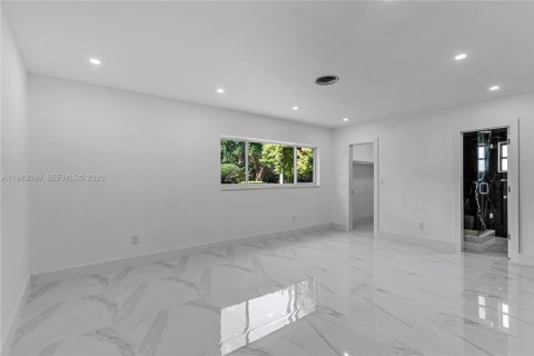 Casa en venta en Pinecrest, Florida, 5 dormitorios, 310.85 m2 № 2000798 - foto 23