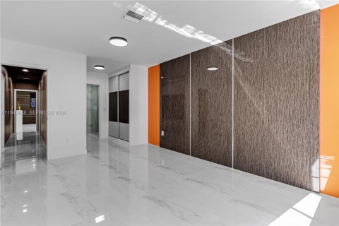 Casa en venta en Pinecrest, Florida, 5 dormitorios, 310.85 m2 № 2000798 - foto 18