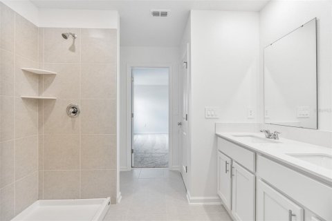 House in Kissimmee, Florida 4 bedrooms, 174.56 sq.m. № 1761557 - photo 18