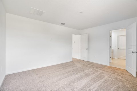 House in Kissimmee, Florida 4 bedrooms, 174.56 sq.m. № 1761557 - photo 16