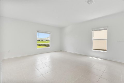 House in Kissimmee, Florida 4 bedrooms, 174.56 sq.m. № 1761557 - photo 8