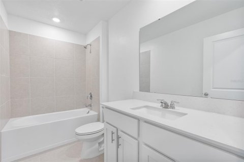 House in Kissimmee, Florida 4 bedrooms, 174.56 sq.m. № 1761557 - photo 23