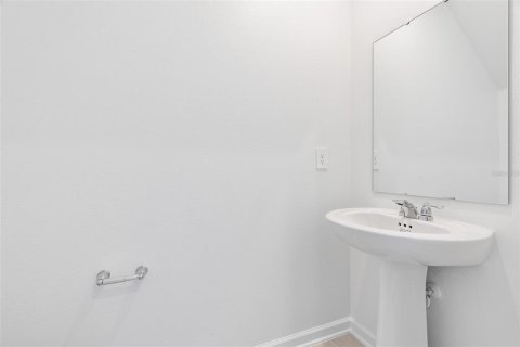 House in Kissimmee, Florida 4 bedrooms, 174.56 sq.m. № 1761557 - photo 10
