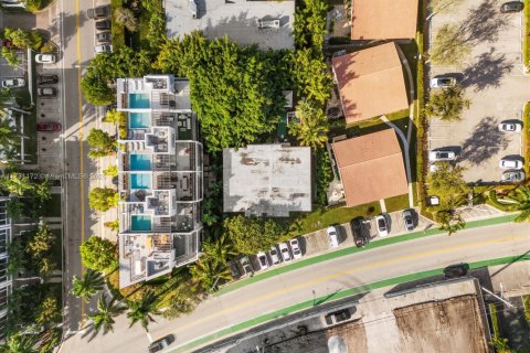 Купить коммерческую недвижимость в Бей-Харбор-Айлендс, Флорида № 1985021 - фото 12