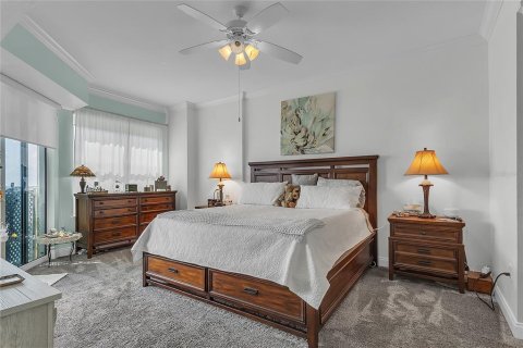 Condo in South Daytona, Florida, 2 bedrooms  № 2137253 - photo 17