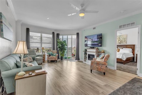 Condo in South Daytona, Florida, 2 bedrooms  № 2137253 - photo 4