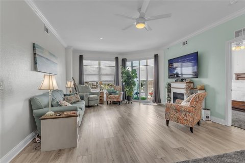 Condo in South Daytona, Florida, 2 bedrooms  № 2137253 - photo 5