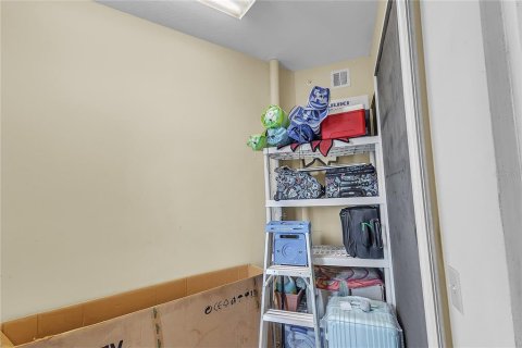 Condo in South Daytona, Florida, 2 bedrooms  № 2137253 - photo 28