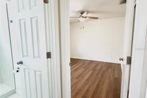 Immobilier commercial à vendre à North Port, Floride: 6 chambres, 214.05 m2 № 2291867 - photo 14