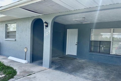 Immobilier commercial à vendre à North Port, Floride: 6 chambres, 214.05 m2 № 2291867 - photo 2